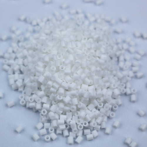 1000pcs/bag 2.6mm mini hama beads kids perler toys available 100%quality guarantee diy toy activity diy beads PUPUKOU